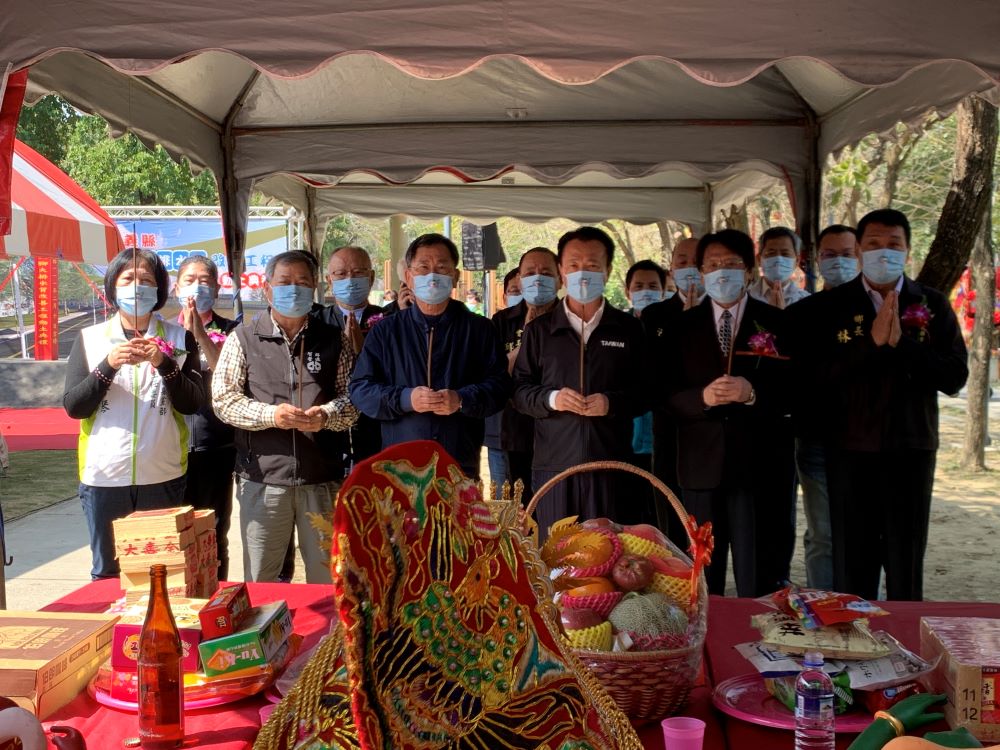 0210嘉義縣六腳大排水質淨化工程動土典禮_祭拜儀式合照-1.jpg