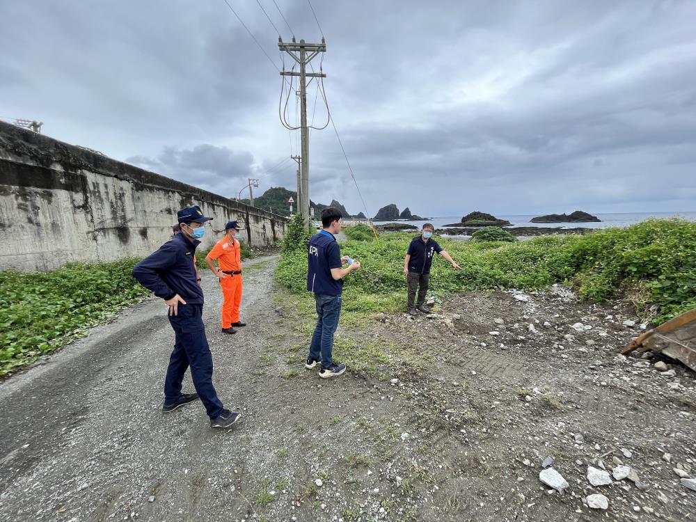 0517照片02_臺東縣蘭嶼鄉東清沿岸廢棄物棄置點已陸續清理.jpg