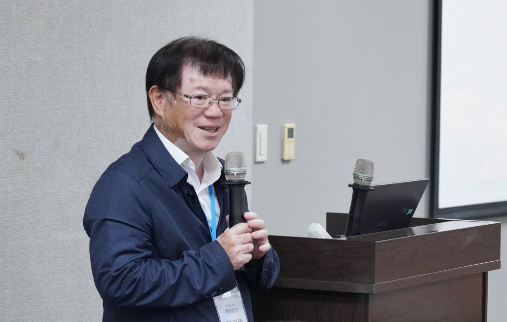 0529.會議主持人張添晉教授引言.JPG