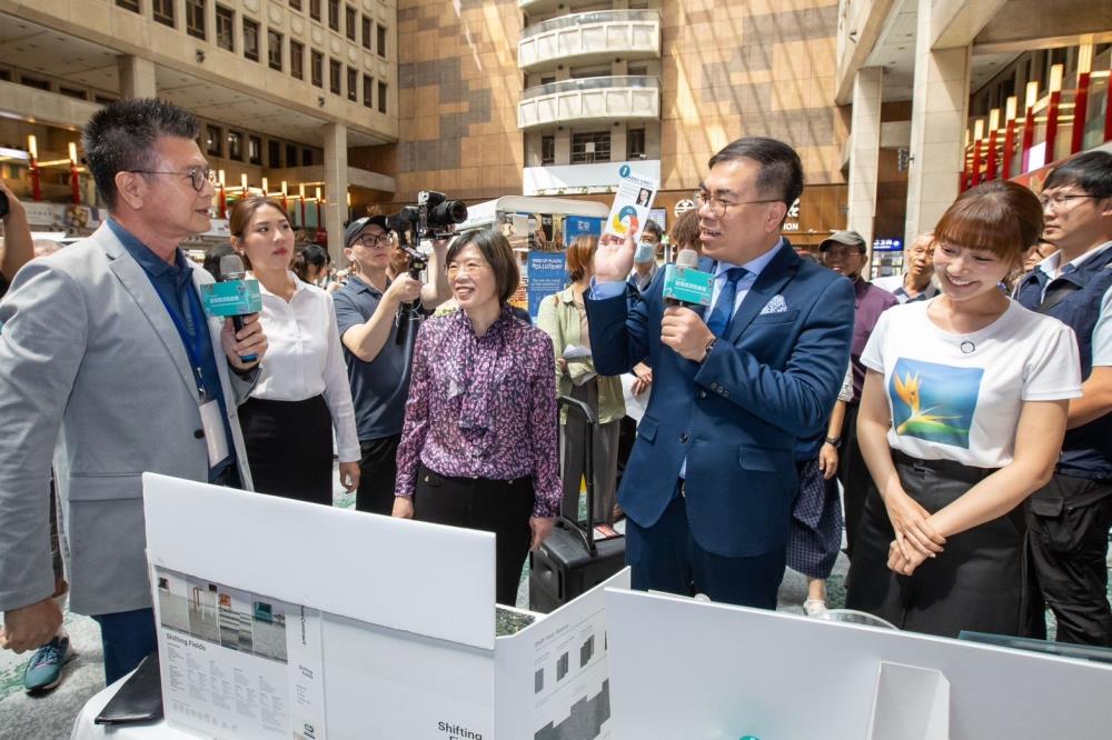0925.-4環境部彭啓明部長肯定參展單位都是透過創意和巧思促進資源循環的實踐家.jpg