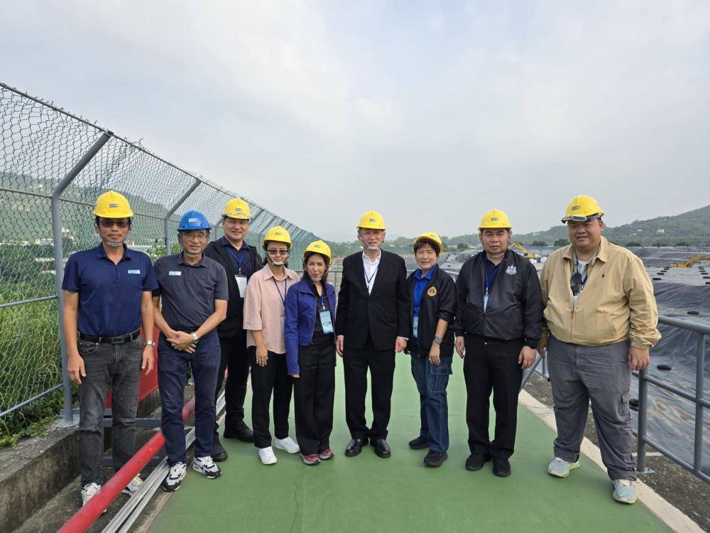 1106-1.本署帶領泰方參訪廢棄物處理場及污染土壤處理設施.jpg