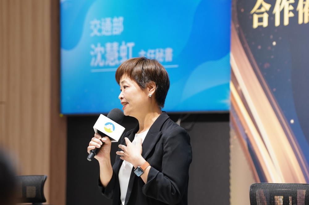 0515.見證人交通部沈慧虹主任秘書致詞.jpg